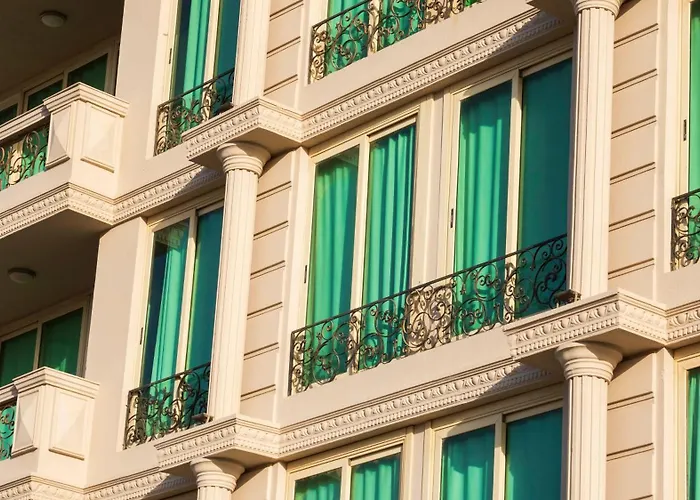 Tk Royal & Hotel 4*