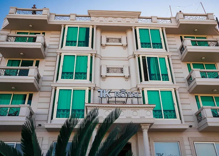 Hotel Tk Royal & 4*