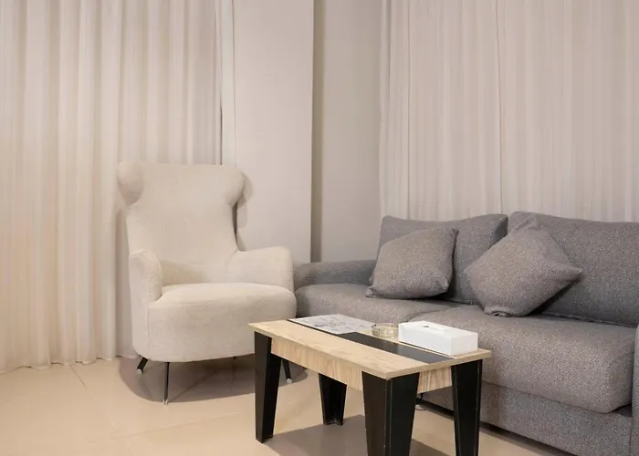 Tk Royal & Hotel 4*